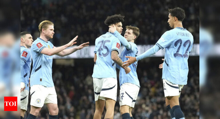 Manchester Metropolis survive Plymouth scare to succeed in FA Cup quarter-finals; Palace triumph in Derby amid Mateta harm scare | Soccer Information