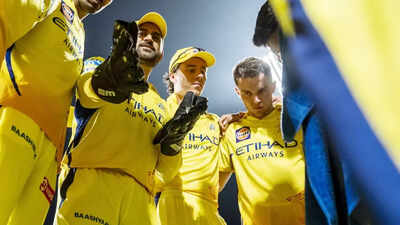 ‘Let it be plans Ravi Bhai’: MS Dhoni to Shastri when asked about Powerplay approach | Cricket News