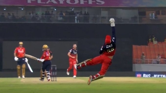 Jitesh Sharma’s wonder catch ends Punjab Kings’ misery, settle for record low in Qualifier 1 vs RCB