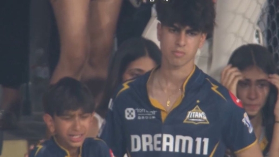 Ashish Nehra’s son cries inconsolably; GT players’ families distraught after Mumbai Indians knock them out of IPL 2025