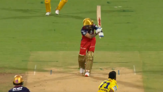 Virat Kohli welcomes Khaleel Ahmed with back-to-back sixes after heated clash in previous RCB-CSK game; pacer reacts