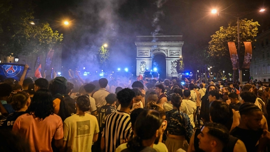 Two dead, 559 arrested as chaos erupts across France after PSG win their maiden UCL title with 5-0 win vs Inter Milan | Football News